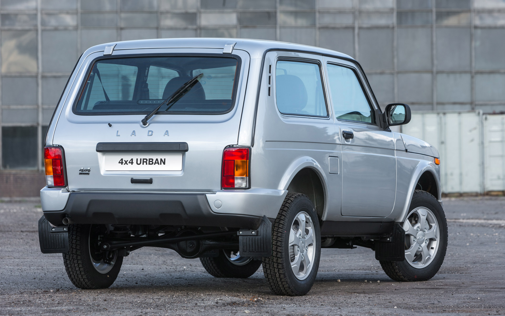 LADA 4x4 Urban 3 двери | купить Нива Легенд Урбан 3 двери: цена в Тюмени